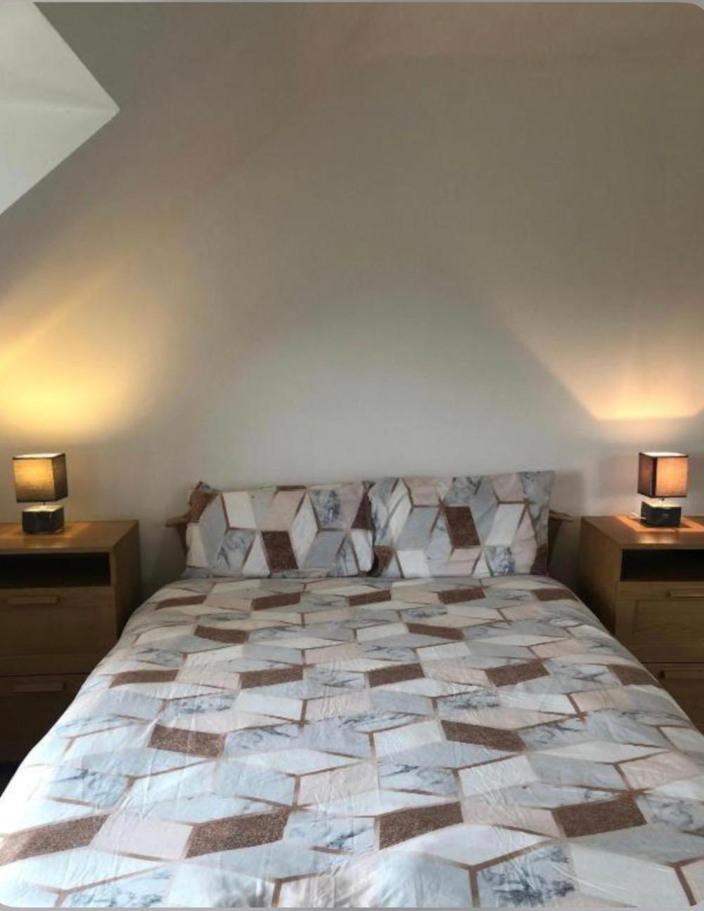 Four Seasons House Bed & Breakfast มิลฟอร์ด ภายนอก รูปภาพ